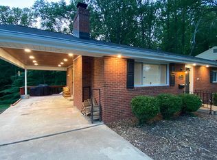 5516 Flag Run Dr, Springfield, VA 22151