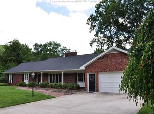 105 Hickory Ln, Madison, WV