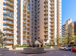1211 S Eads St APT 311, Arlington, VA 22202