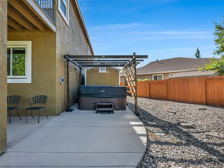 2425 Crooked Canyon Ct — Photo 60