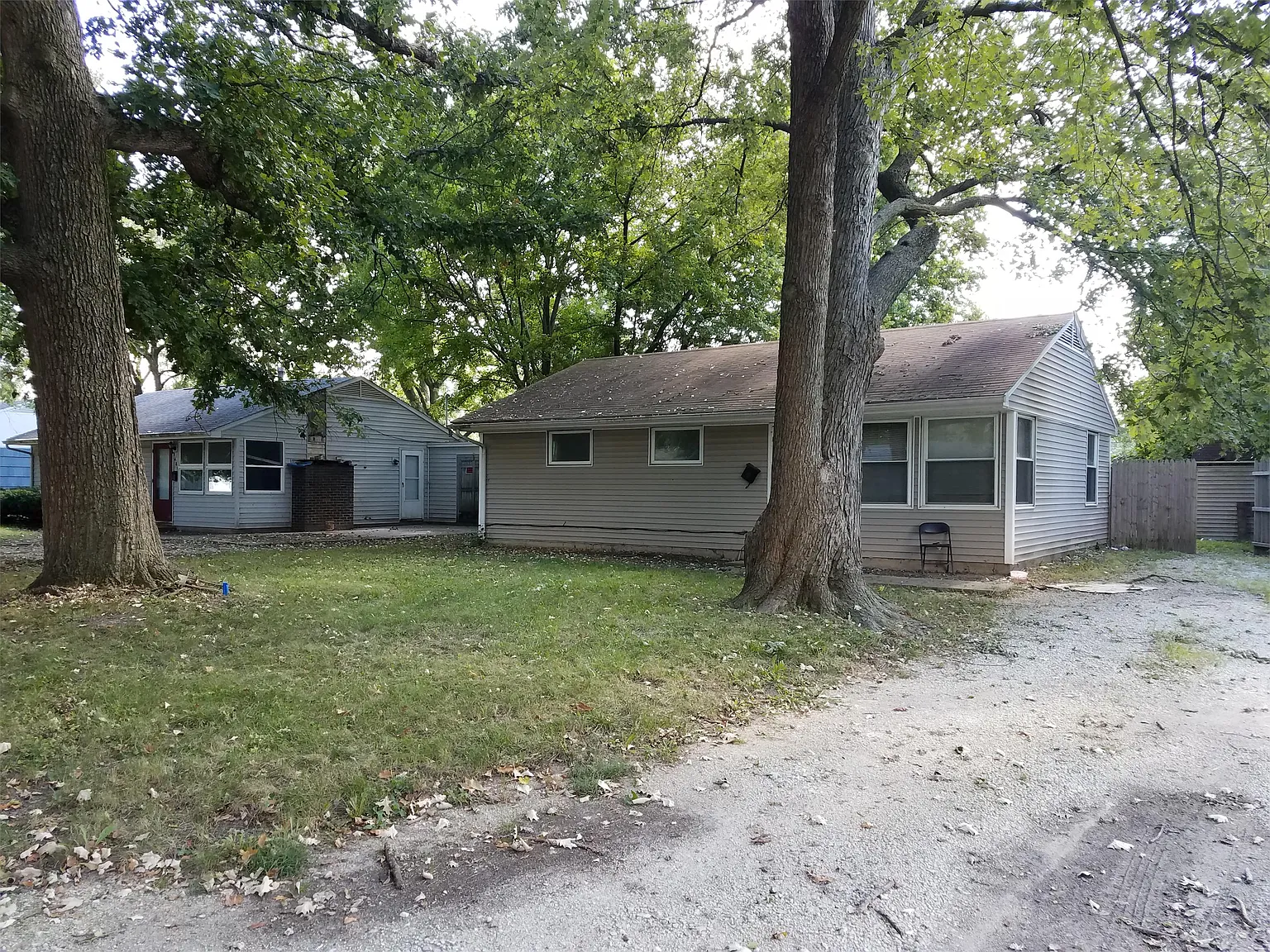 1407 Joanne Ln photo 1