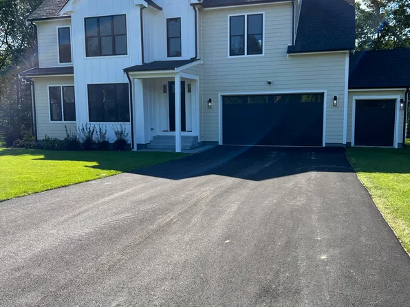 12 Casper Circle, Mashpee, MA 02649