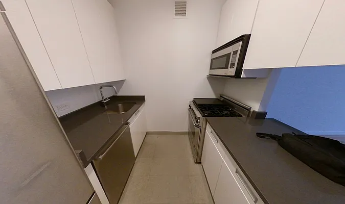 Rented by NY Living Solutions | media 32