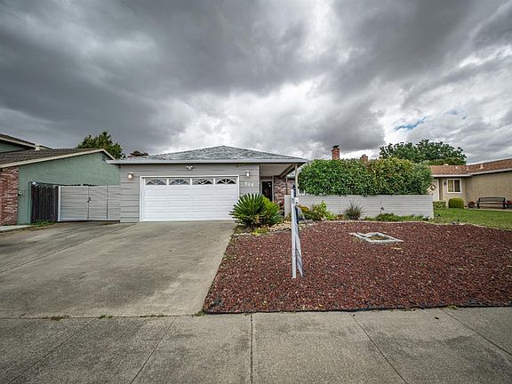 2nd image of 514 Blue Wing Drive