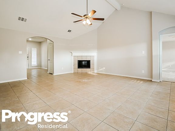 4th image of 219 W Creek Dr