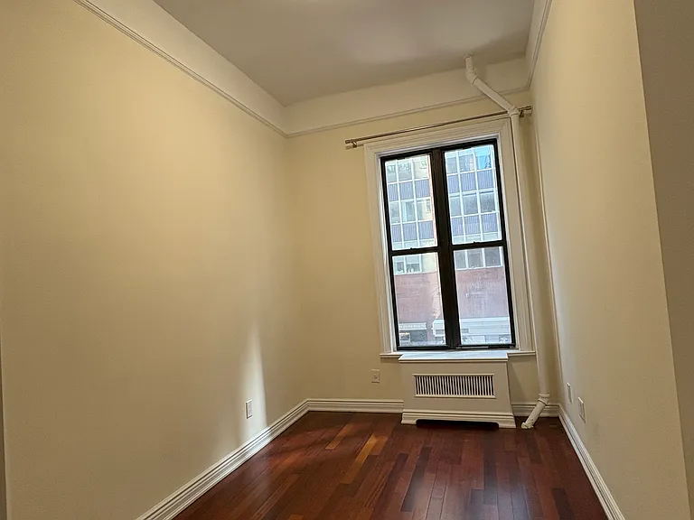 115 W 57th St #3F — Photo 5