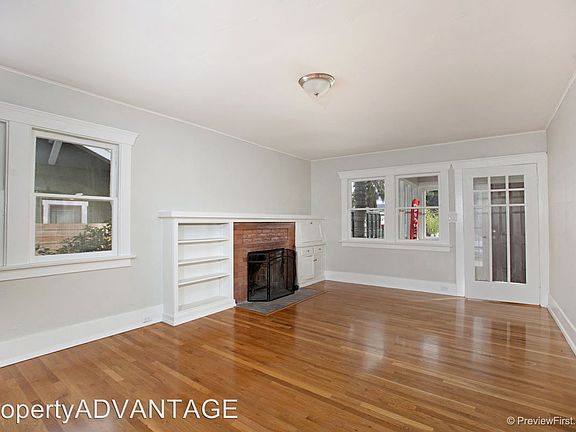 4th image of 3144 Hawthorn St