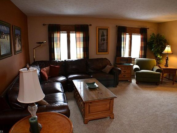 3rd image of 10784 Creek Stone Cir