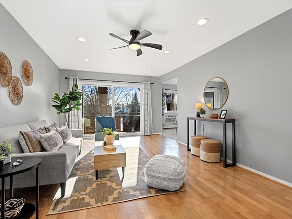 3rd image of 2604 N Windsor Dr Unit 209