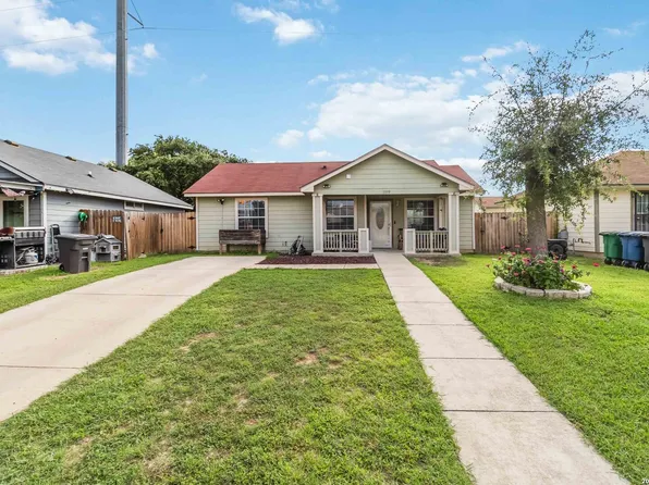 11310 HIGHCREST DR, San Antonio, TX 78224