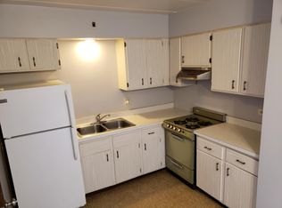 1212 N 33rd Ave APT 3C, Melrose Park, IL 60160
