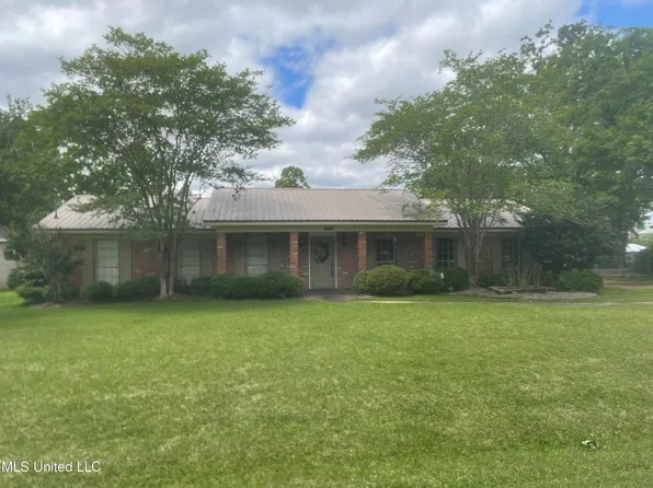 6305 Hermosa Dr, Ocean Springs, MS 39564