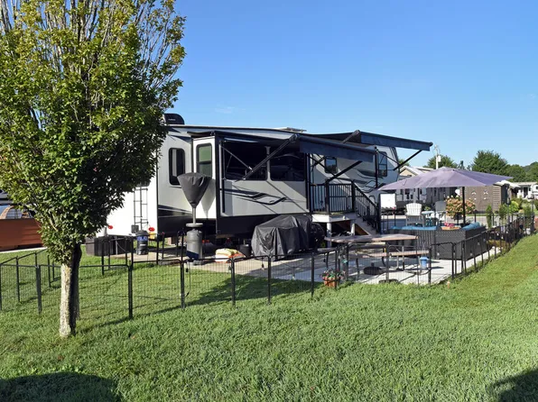 17 Mountain Vista Rd, Blairsville, GA 30512