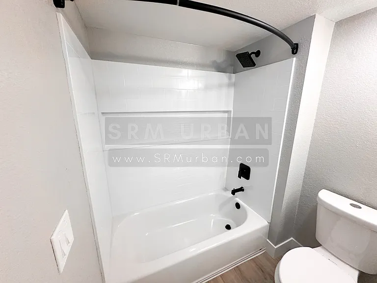 4742 Seminole Dr #2 — Photo 29