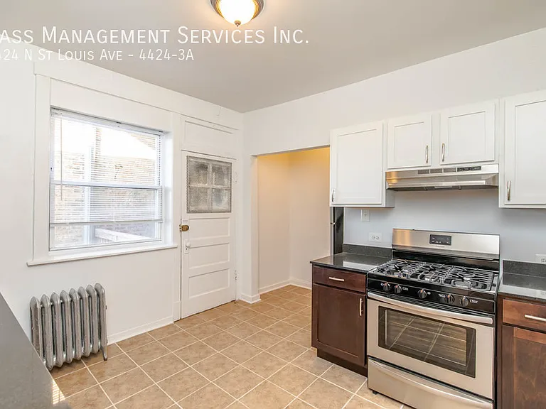 4412-26 N St Louis Ave. — Photo 34