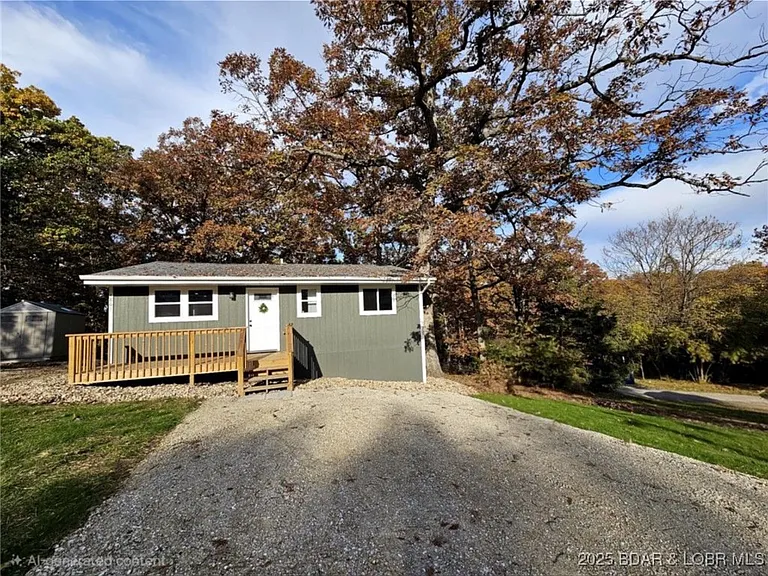 4861 University Ln — Photo 16