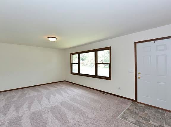 3rd image of 42162 N Fago Ave