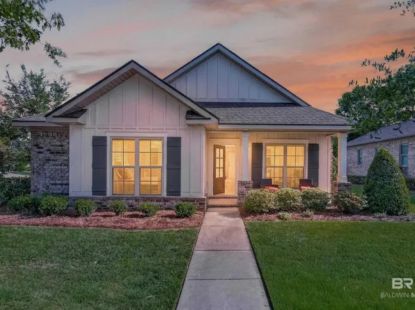 7824 Hemlock St, Daphne, AL 36527