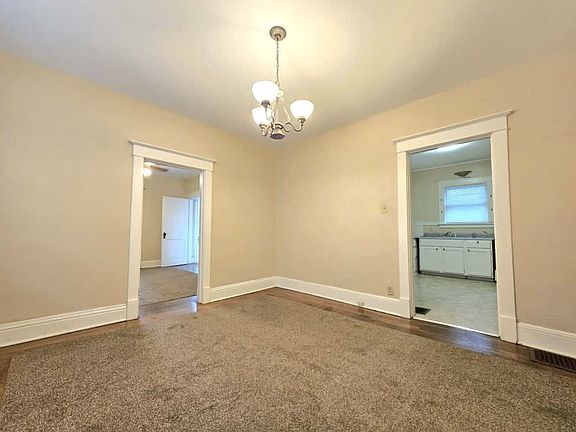 5th image of 218 E Navarre St #1