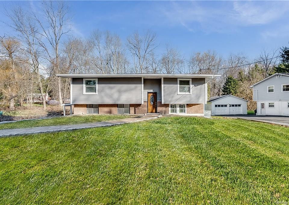 31 Roosevelt Road, Hyde Park, NY 12538 | Zillow