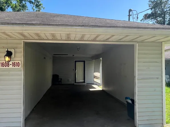 1608 W Lombard Street, Springfield, MO 65802