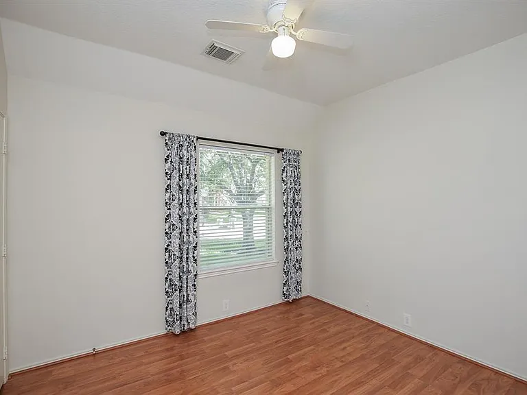 20502 Pioneer Bend Ct — Photo 21
