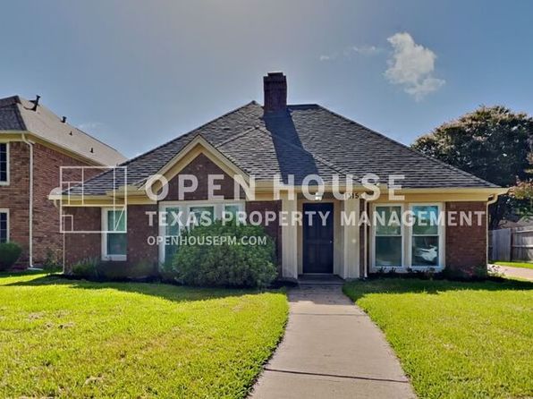 1315 Forest Hollow Dr