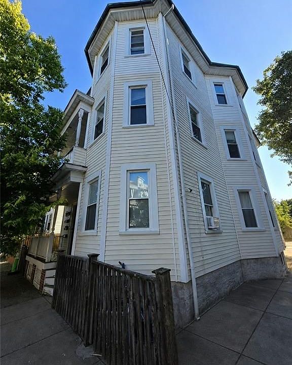 1st image of 4 Ellery St #1