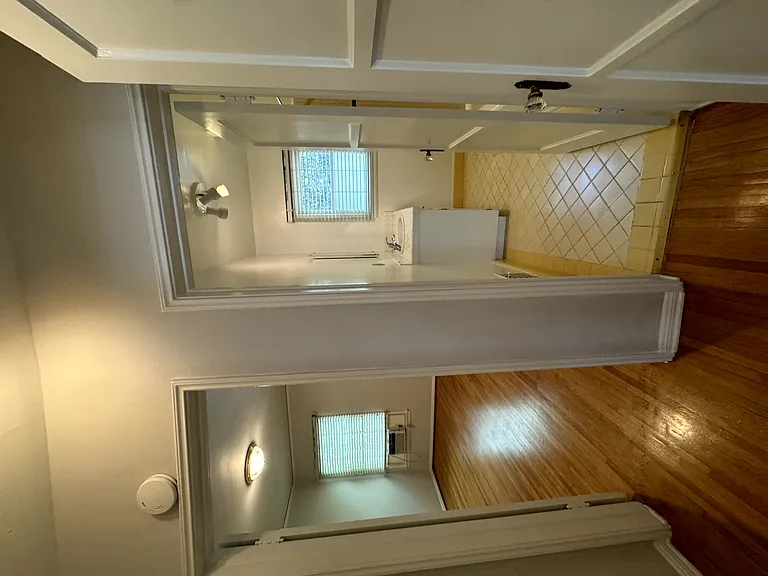 1271 N. Crescent Heights Blvd — Photo 25