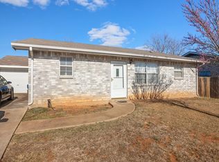 110 Green Meadows Blvd, Fredericksburg, TX 78624