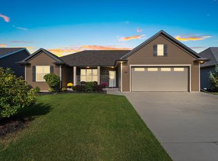 3171 Enchanted Ct, Green Bay, WI 54311