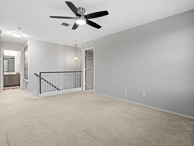 919 Washburn Dr — Photo 12