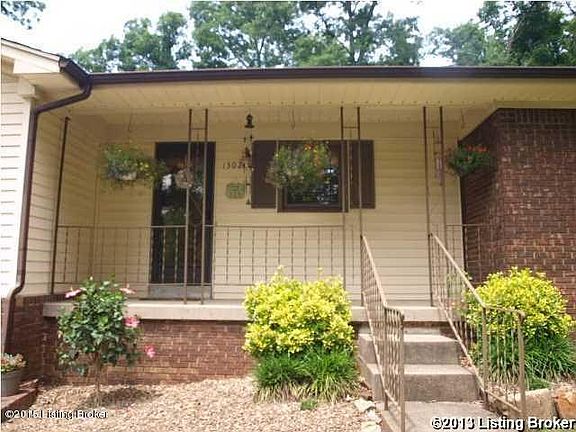 1302 oak hill front 2