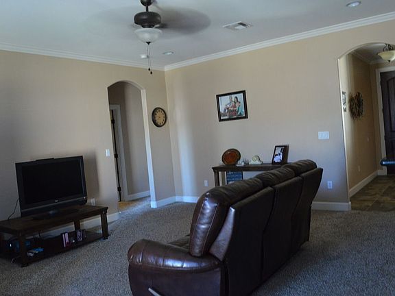 4th image of 159 E Saddlehorn Dr