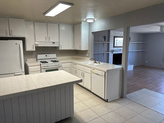 4th image of 10935 Martinique Way