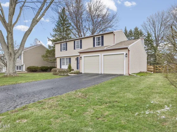 2107 Bromford Rd, Maumee, OH 43537