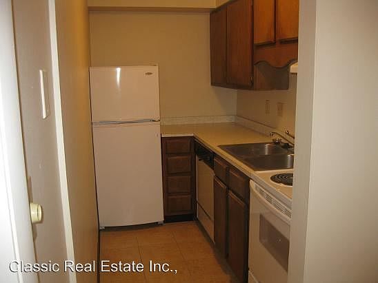5th image of 806B Malabu Dr
