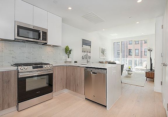 4th image of 148-33 90th Ave #709