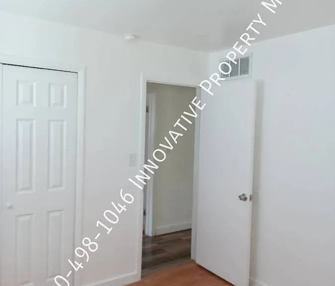 5476 Westchester Dr — Photo 18