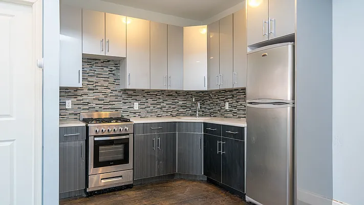 Rented by Nooklyn NYC LLC | media 18