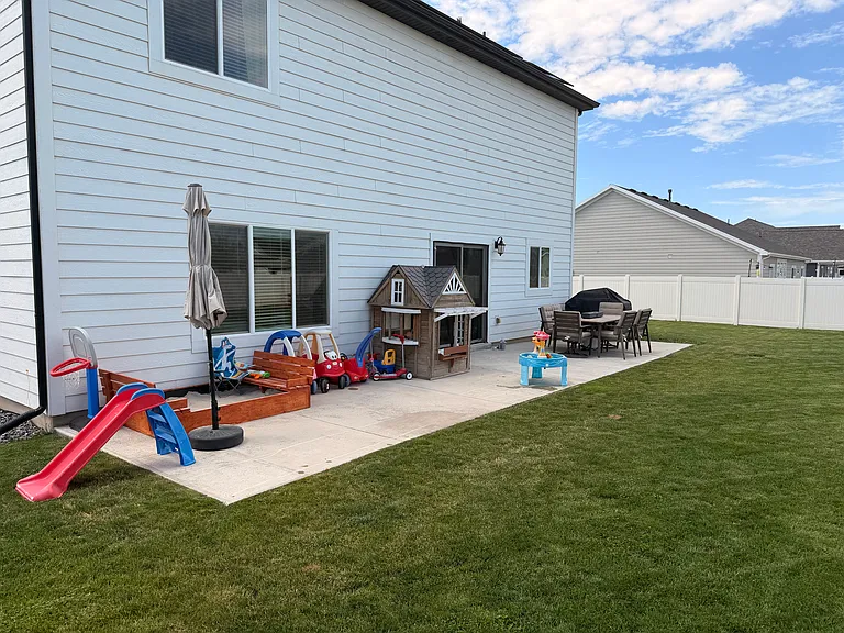 1434 N 4100 W — Photo 27