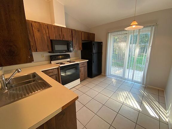 5th image of 12230 Eastcove Dr