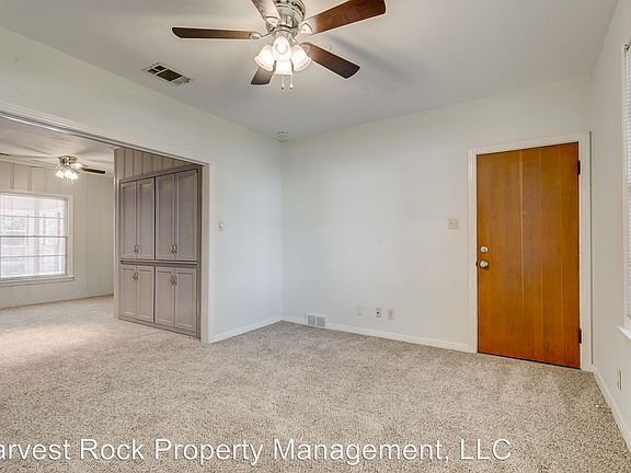 2nd image of 2827 Forest Park Blvd