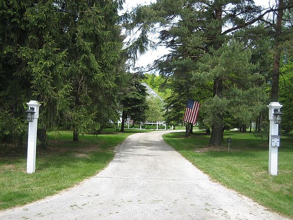 Driveway Entrance
