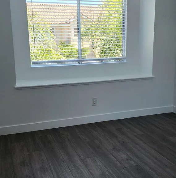 272 Augustine Way #B — Photo 18