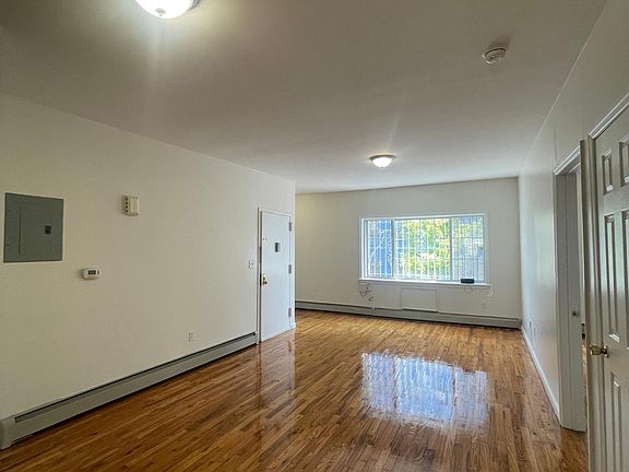 4th image of 1167 Fox St APT 3