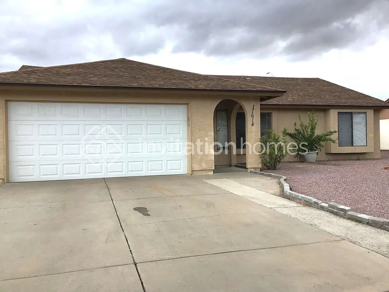 17614 N 42nd Ln Glendale, AZ 85308 — Photo 1