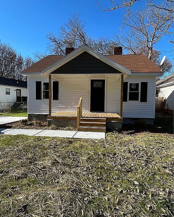 1st image of 664 Simpson St