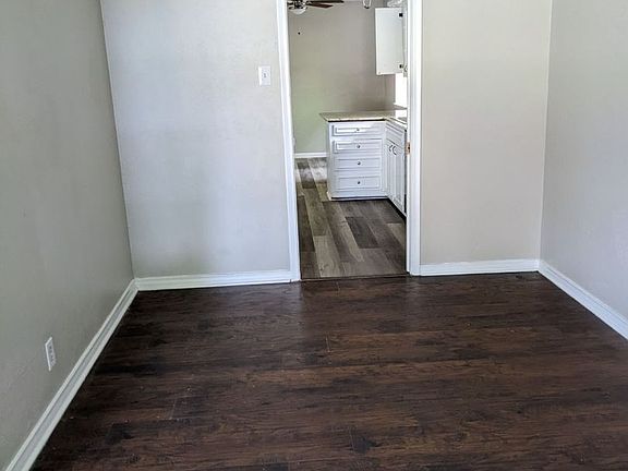 4th image of 606 Stewart Ln