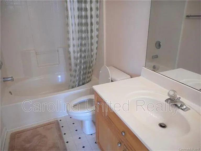9629 Elizabeth Townes Ln — Photo 10